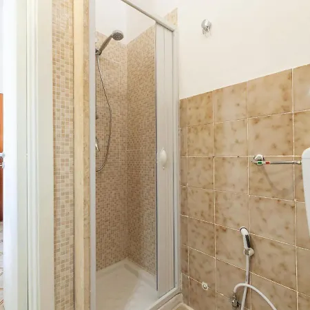 Baia Breeze, Retreat *