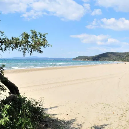 Baia Breeze, Retreat